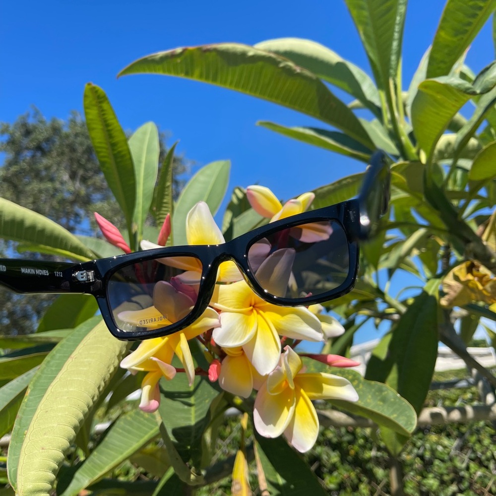 QUAY AUSTRALIA Makin Moves In Black/Smoke 100% Polarized - Picture 7 of 13